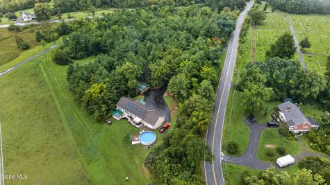 6373 Hawes Road Altamont NY 12009