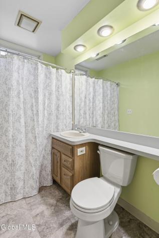 1054 Outer Drive Schenectady NY 12303