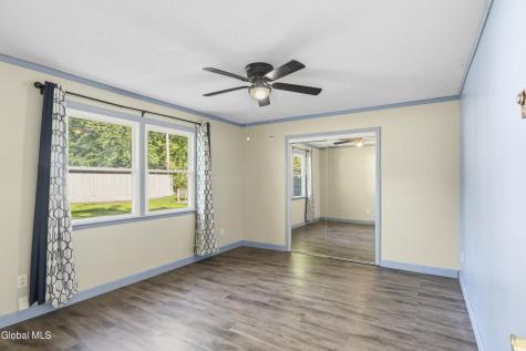 1054 Outer Drive Schenectady NY 12303