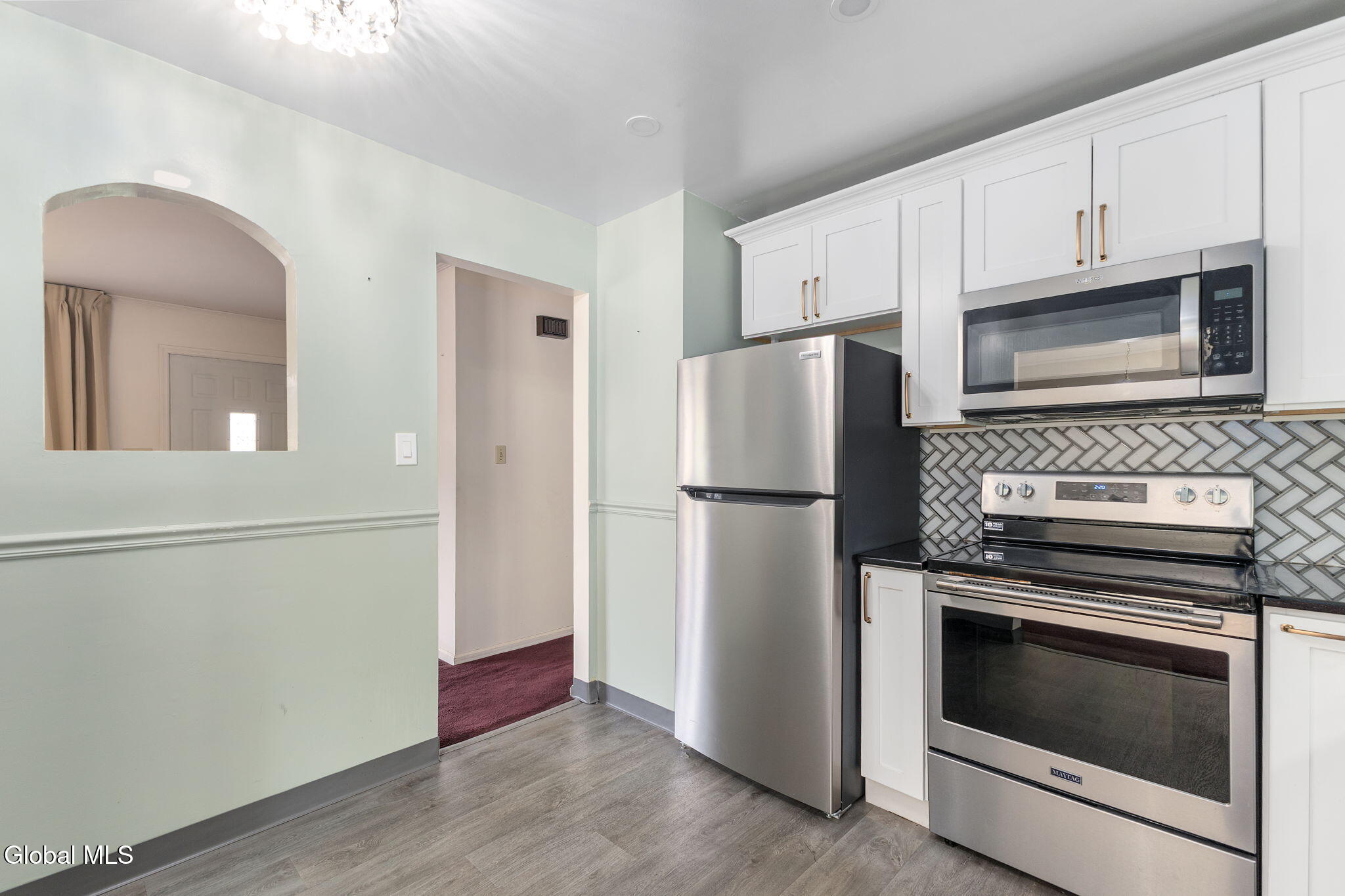 102 Evans Road Schenectady NY 12306
