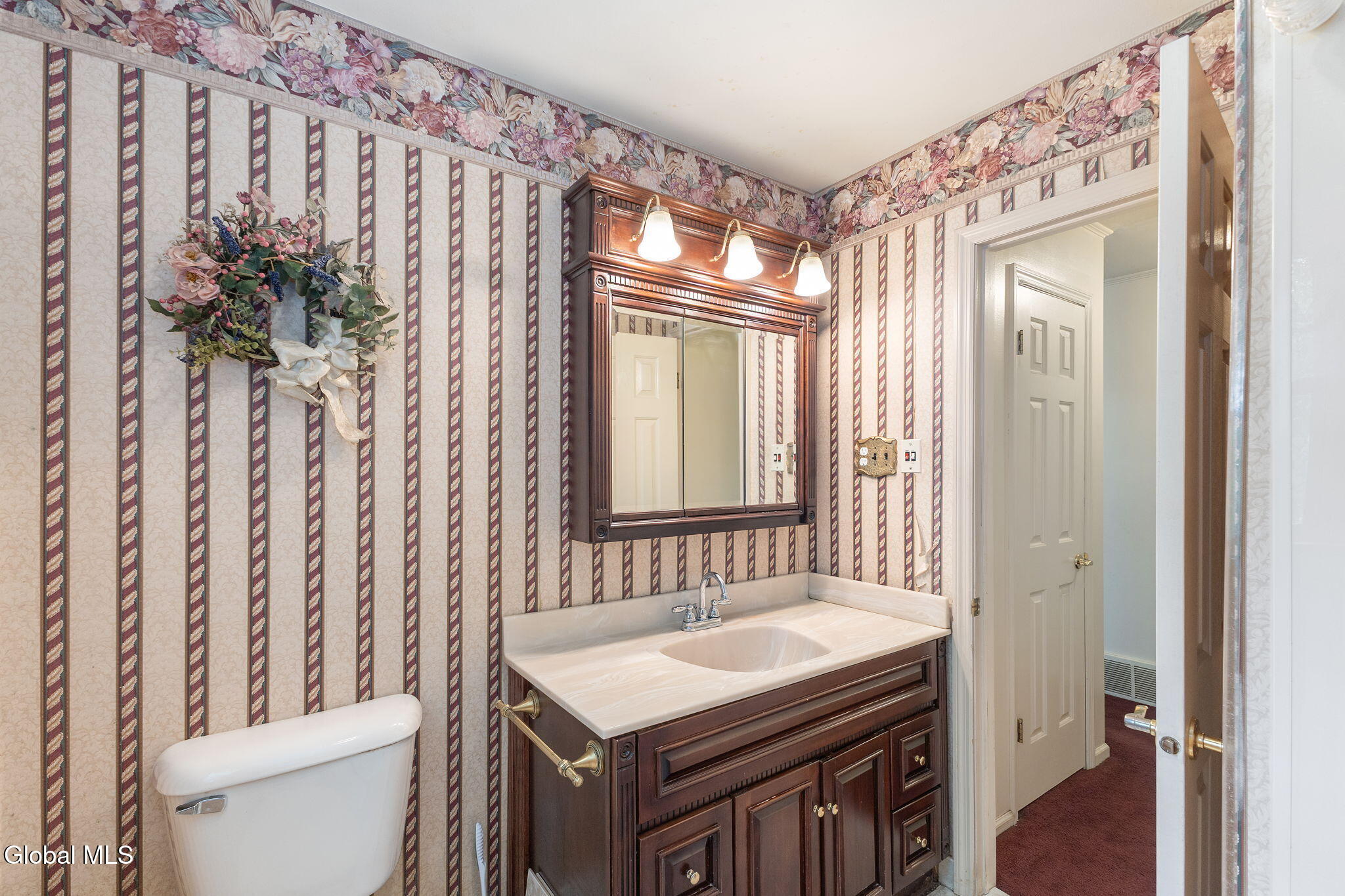 102 Evans Road Schenectady NY 12306