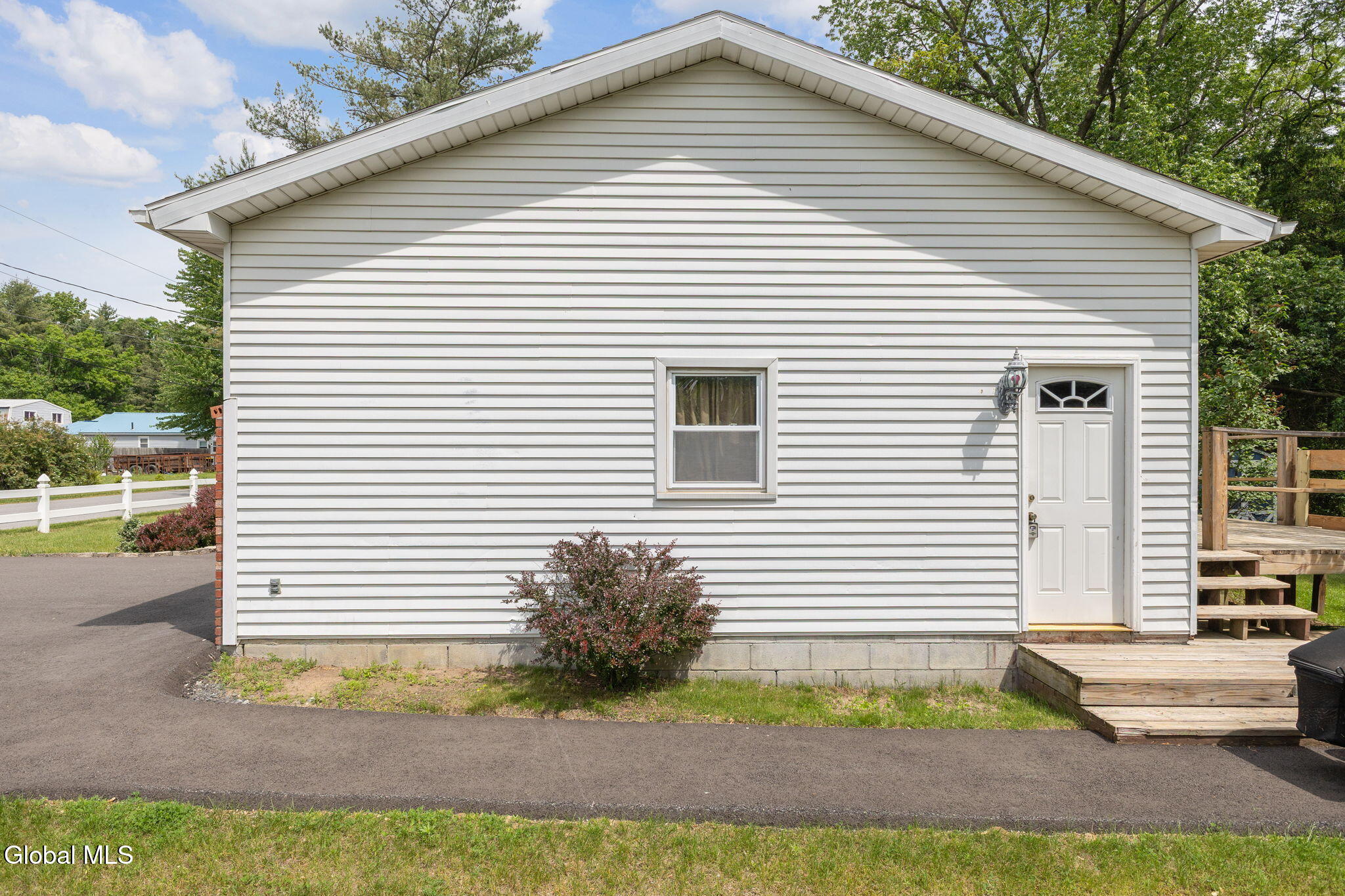 102 Evans Road Schenectady NY 12306
