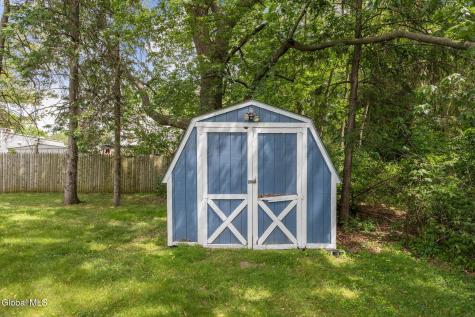 102 Evans Road Schenectady NY 12306