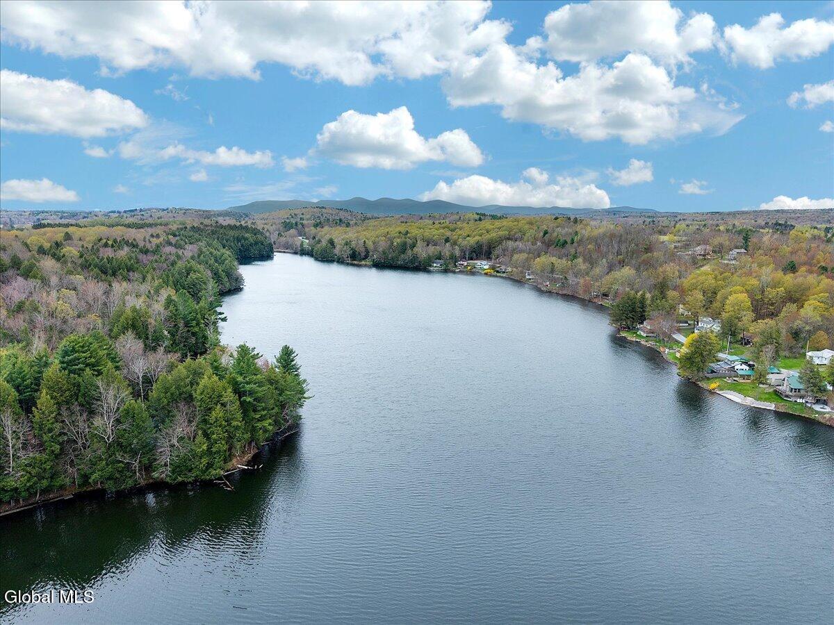 187 Lake Road Berne NY 12023