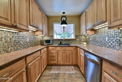 87 Lasher Road Selkirk NY 12158
