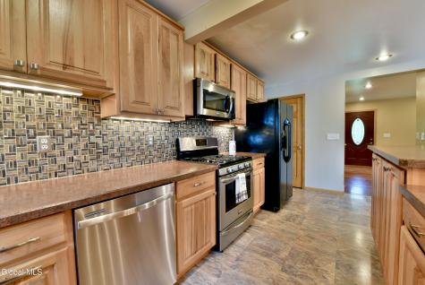 87 Lasher Road Selkirk NY 12158