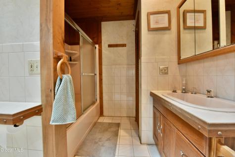 87 Lasher Road Selkirk NY 12158