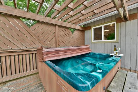 87 Lasher Road Selkirk NY 12158