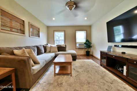 87 Lasher Road Selkirk NY 12158