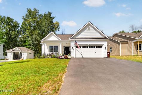 58 Lakepointe Way Saratoga Springs NY 12866