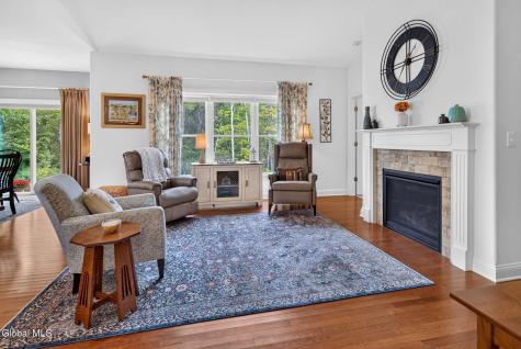 58 Lakepointe Way Saratoga Springs NY 12866