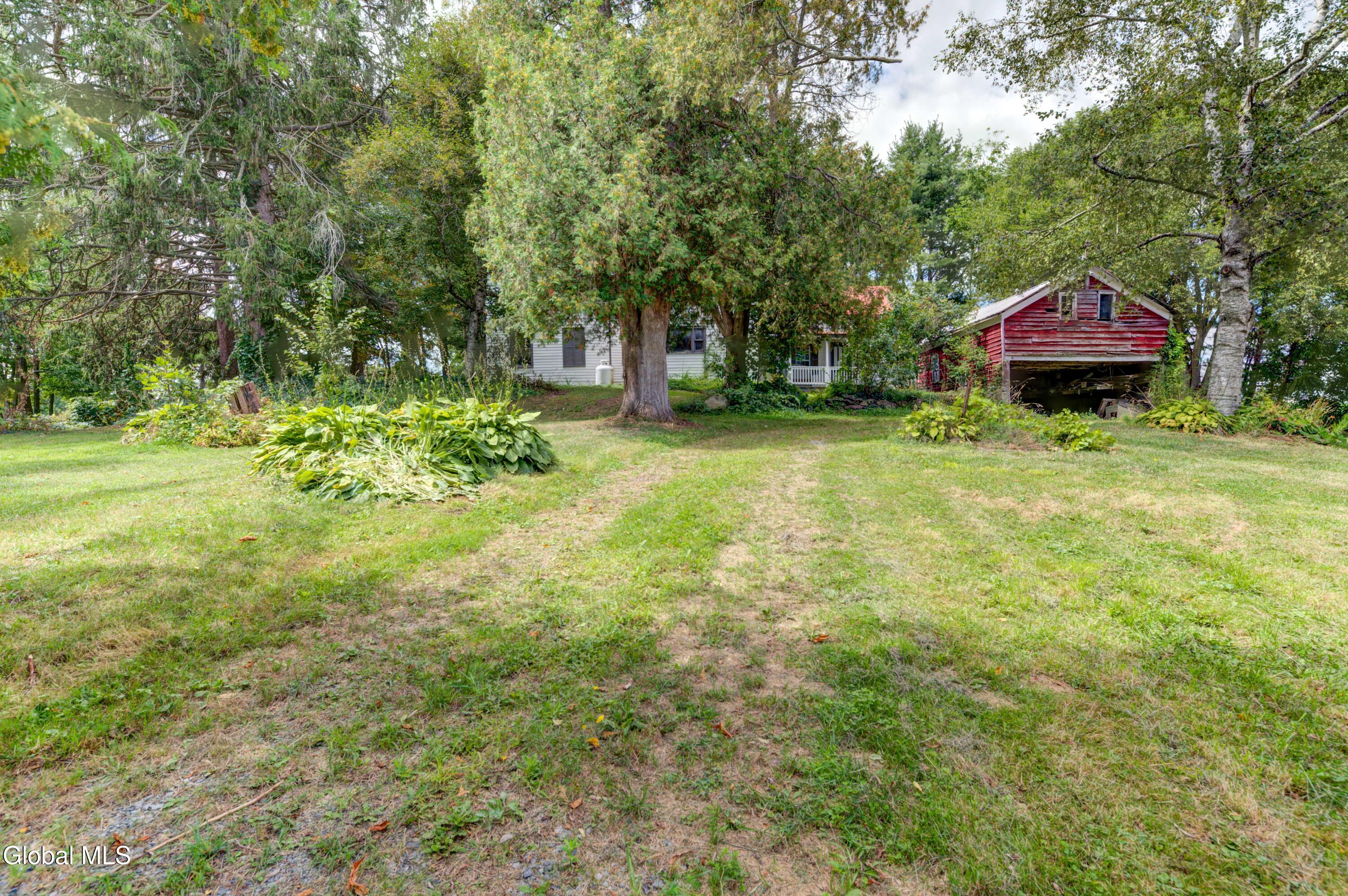 655 W Lykers Road Sprakers NY 12166