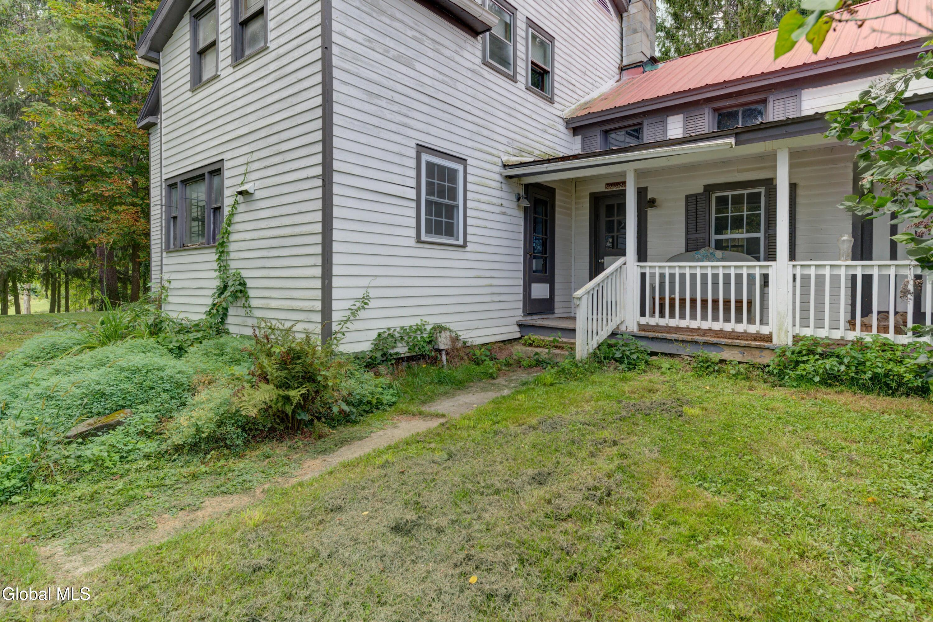 655 W Lykers Road Sprakers NY 12166