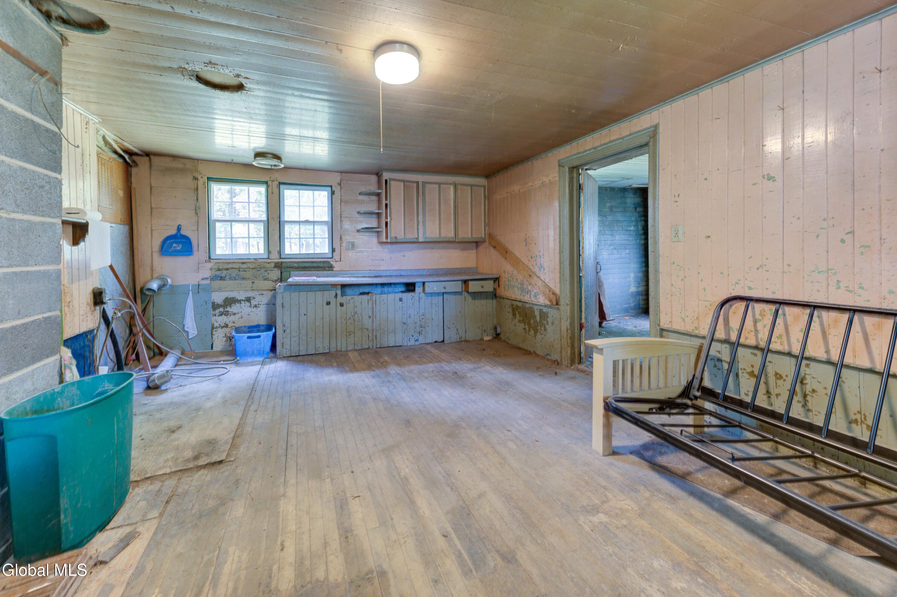 655 W Lykers Road Sprakers NY 12166