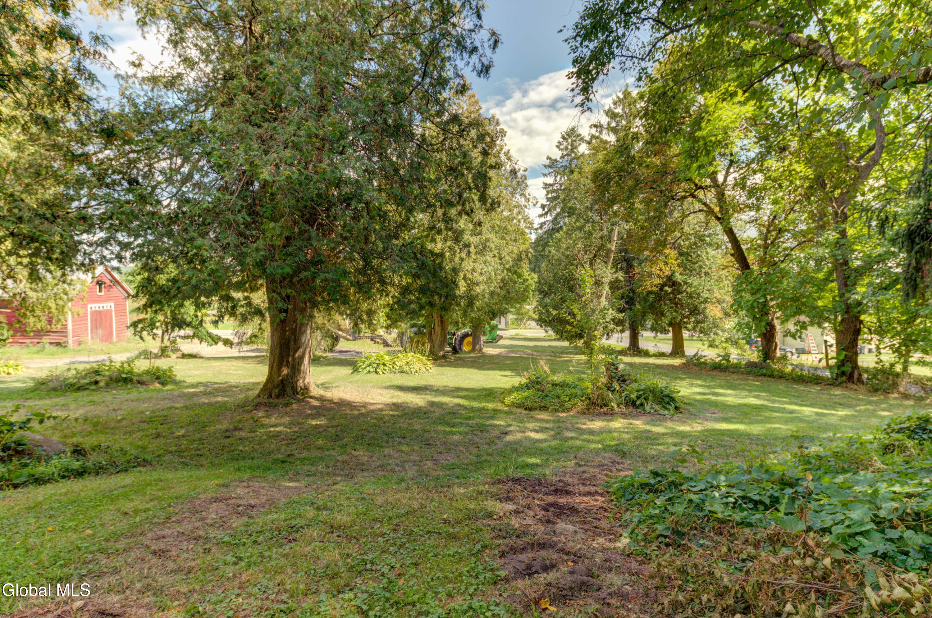 655 W Lykers Road Sprakers NY 12166