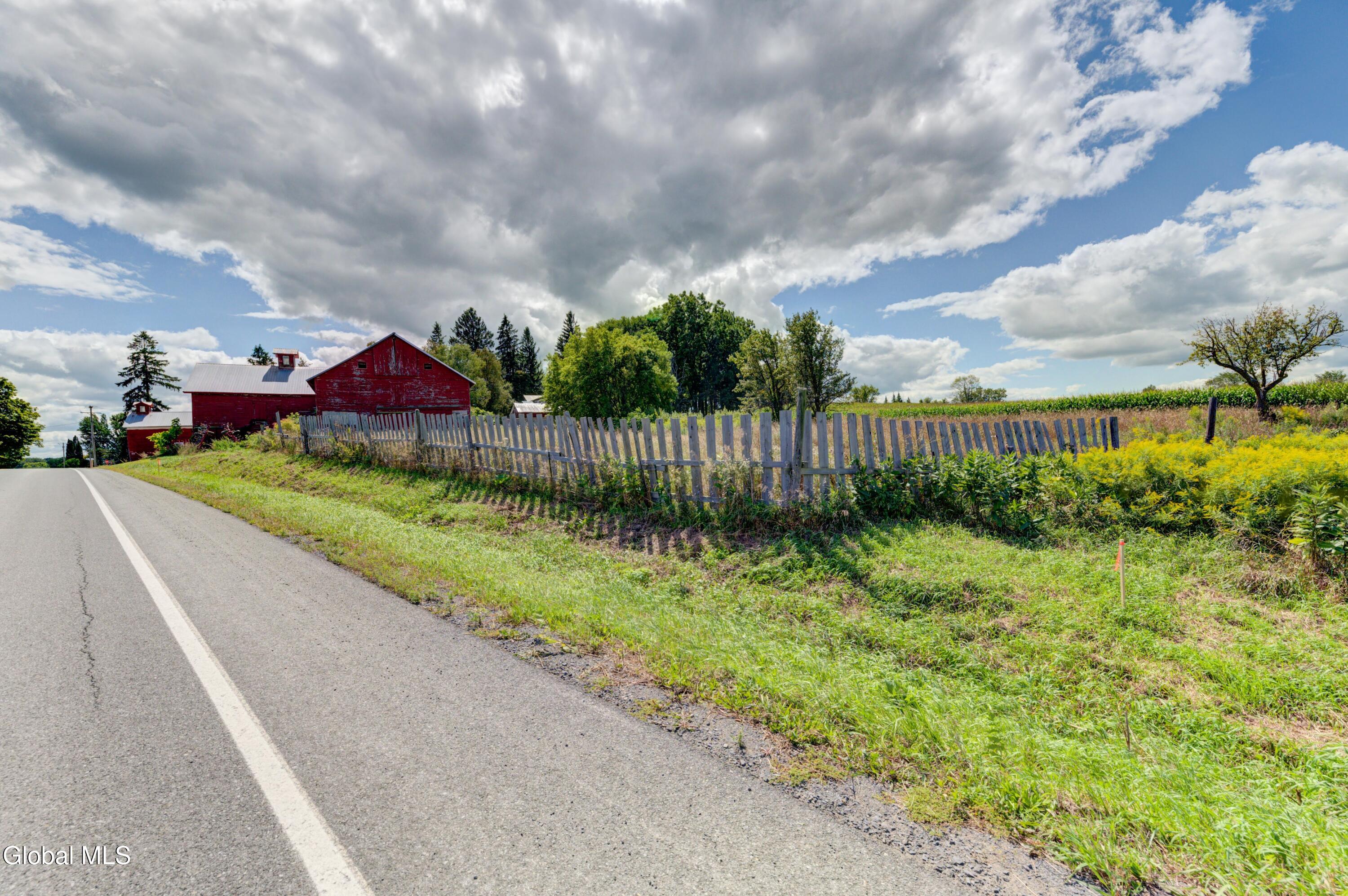 655 W Lykers Road Sprakers NY 12166