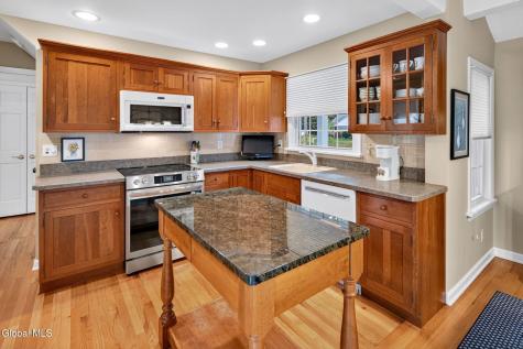 15 Glen Terrace Glenville NY 12302