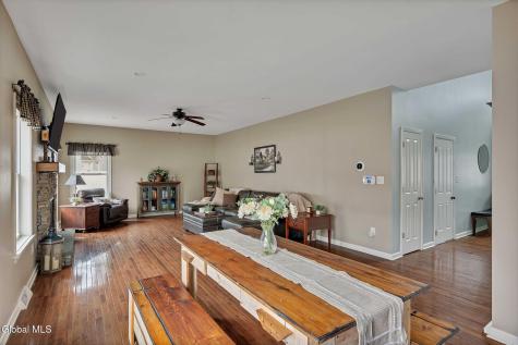 6 Jennifer Drive Mechanicville NY 12118