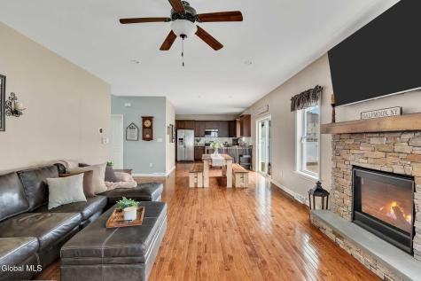 6 Jennifer Drive Mechanicville NY 12118