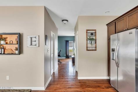6 Jennifer Drive Mechanicville NY 12118