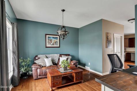 6 Jennifer Drive Mechanicville NY 12118