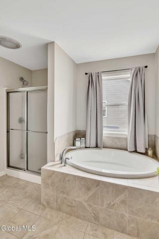 6 Jennifer Drive Mechanicville NY 12118