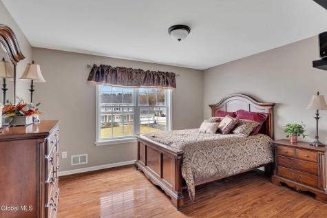 6 Jennifer Drive Mechanicville NY 12118
