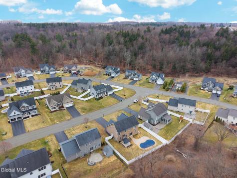 6 Jennifer Drive Mechanicville NY 12118