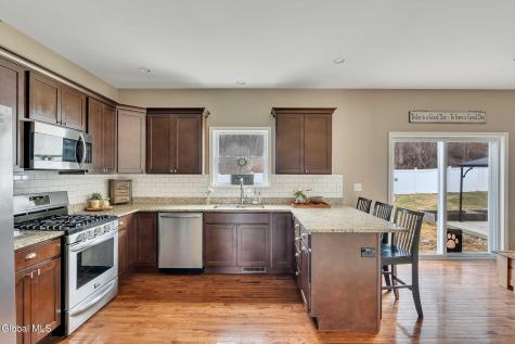 6 Jennifer Drive Mechanicville NY 12118