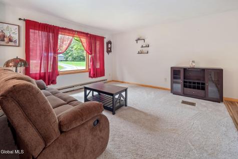 242 Burdick Road Gloversville NY 12078