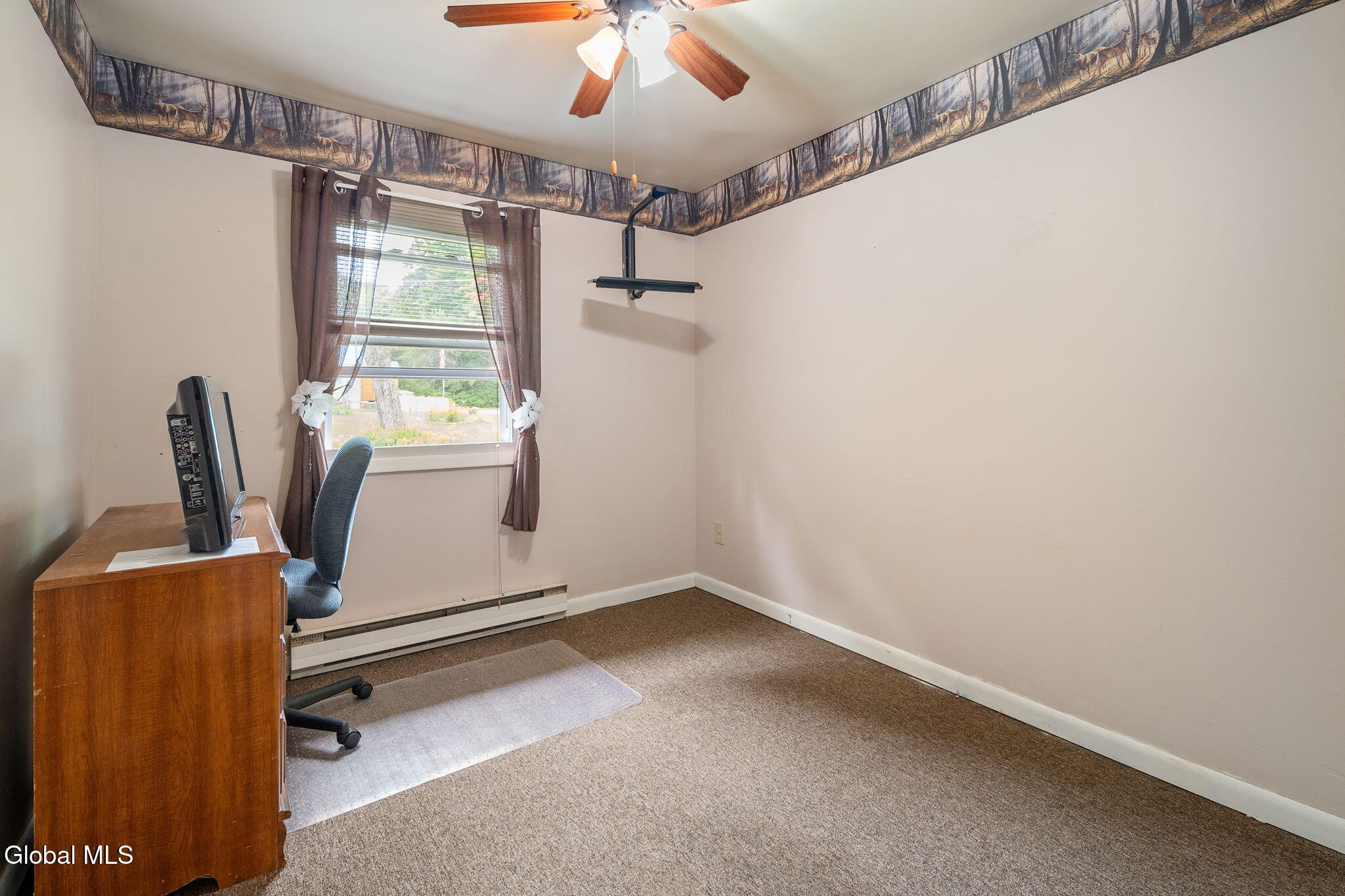 242 Burdick Road Gloversville NY 12078