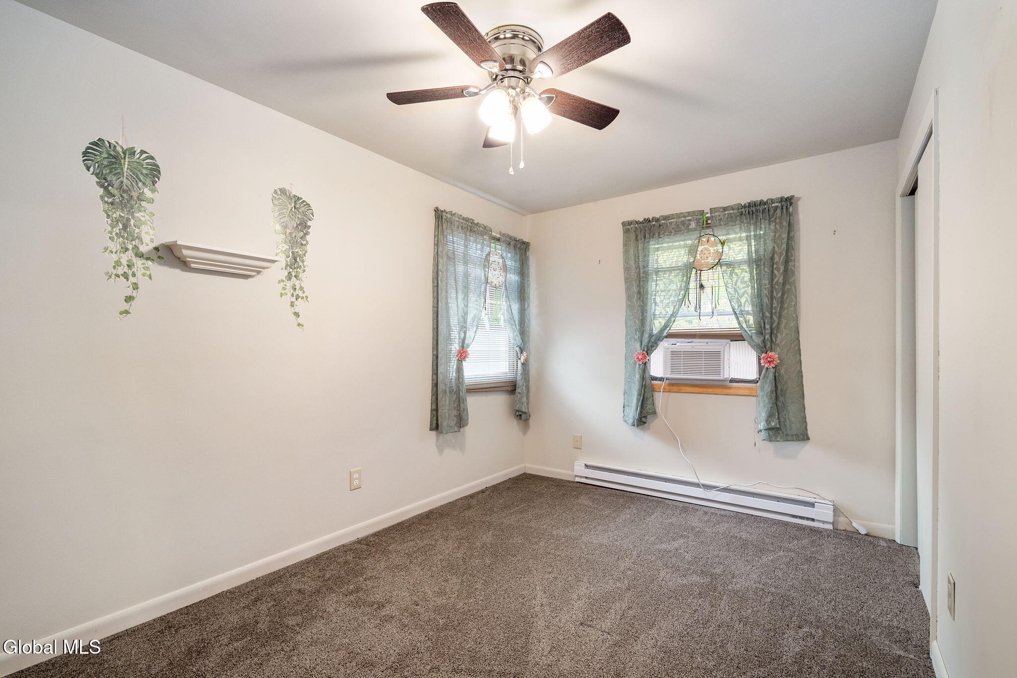 242 Burdick Road Gloversville NY 12078