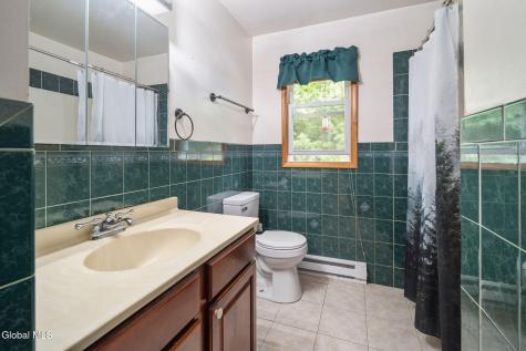 242 Burdick Road Gloversville NY 12078