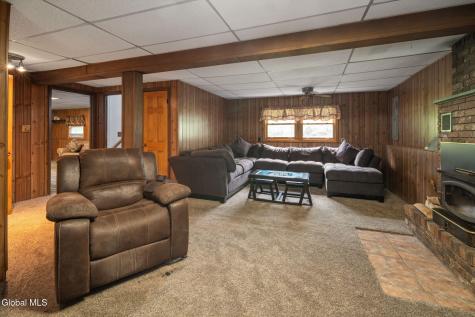 242 Burdick Road Gloversville NY 12078