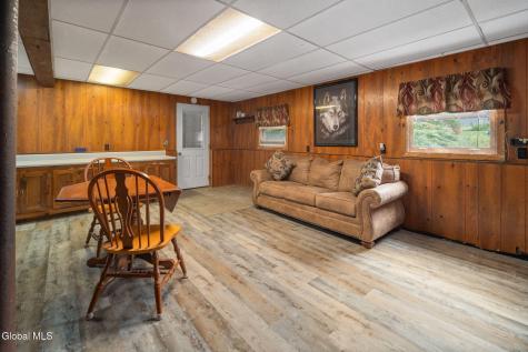242 Burdick Road Gloversville NY 12078
