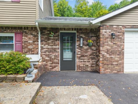 242 Burdick Road Gloversville NY 12078