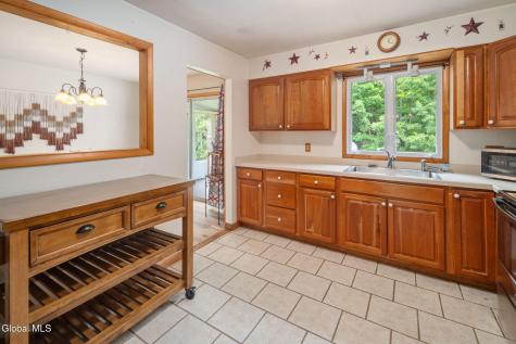 242 Burdick Road Gloversville NY 12078