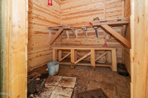 242 Burdick Road Gloversville NY 12078