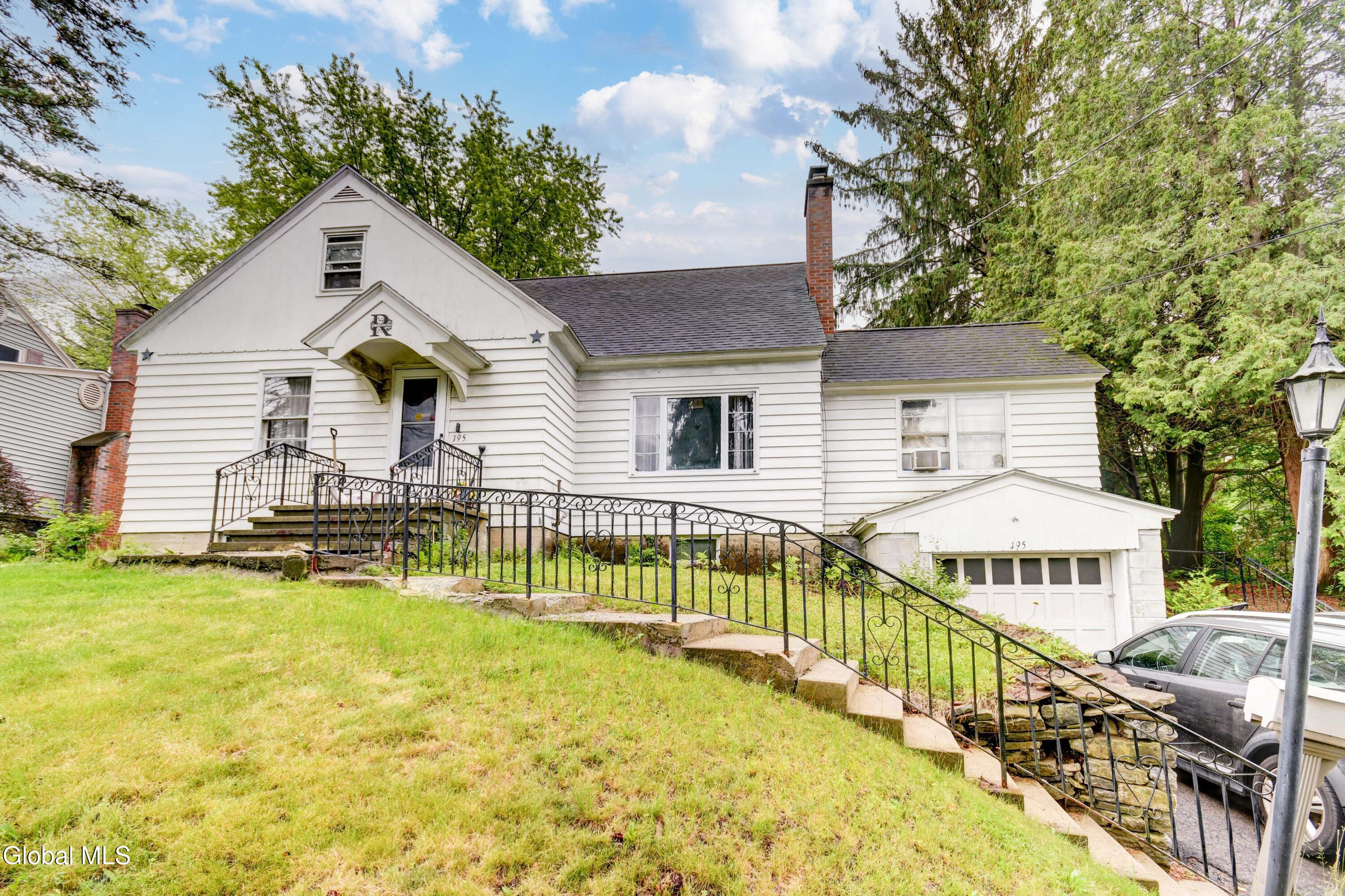 195 Northampton Road Amsterdam NY 12010
