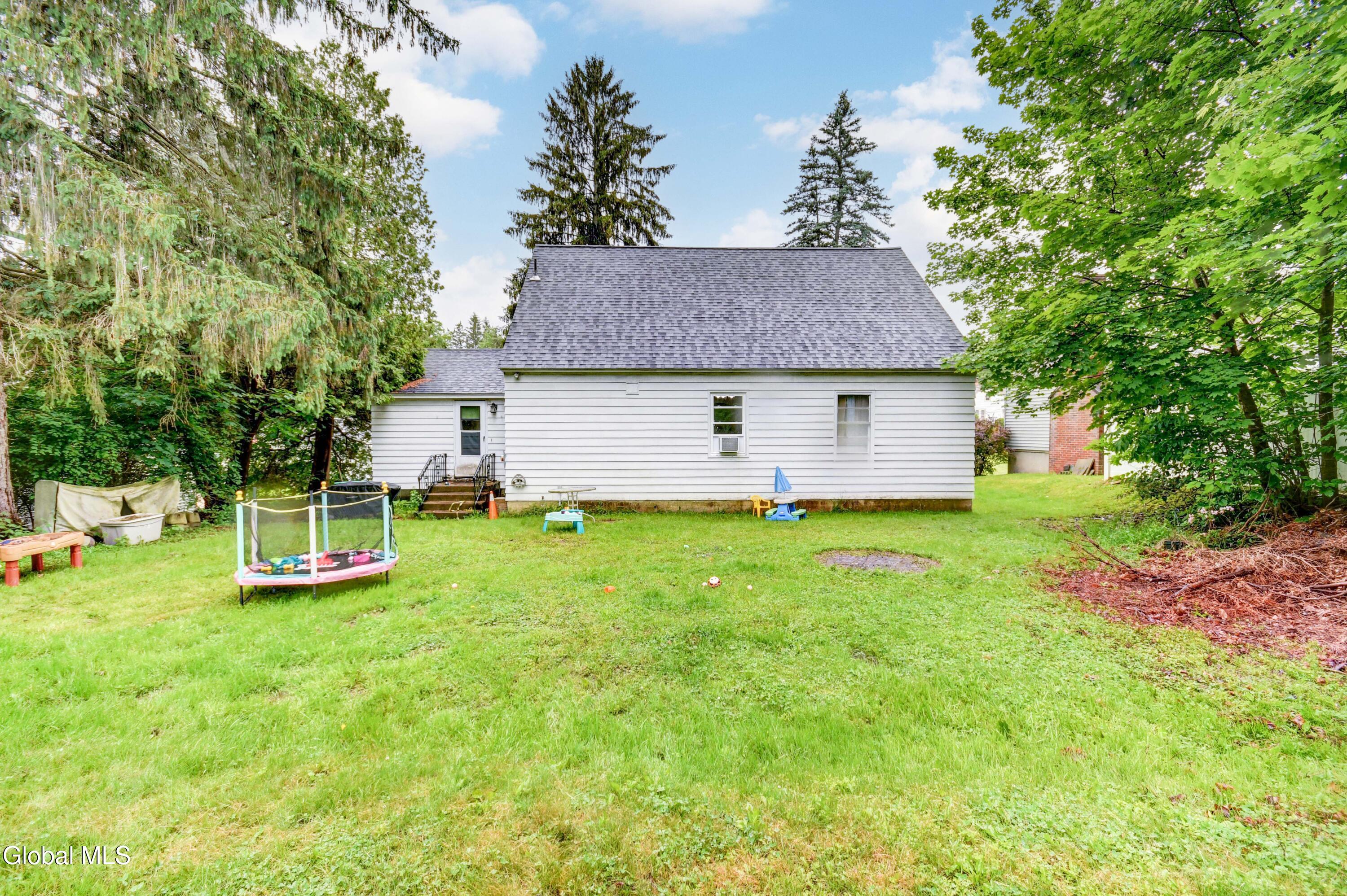 195 Northampton Road Amsterdam NY 12010