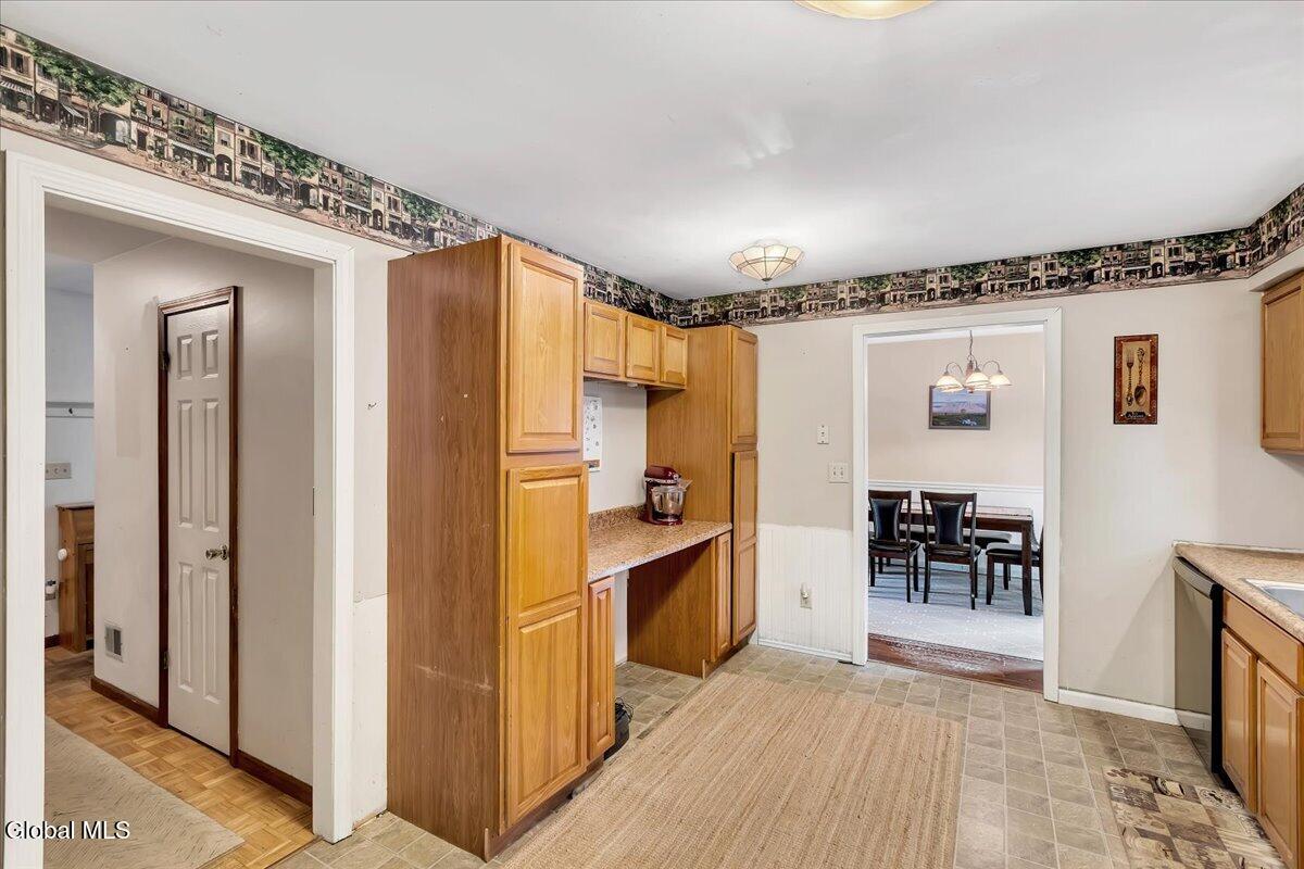 1180 Laural Lane Malta NY 12020
