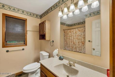 1180 Laural Lane Malta NY 12020