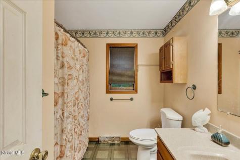 1180 Laural Lane Malta NY 12020