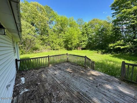 34 N Village Lane Ticonderoga NY 12883