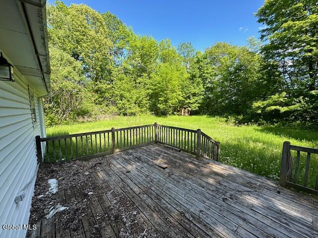 34 N Village Lane Ticonderoga NY 12883