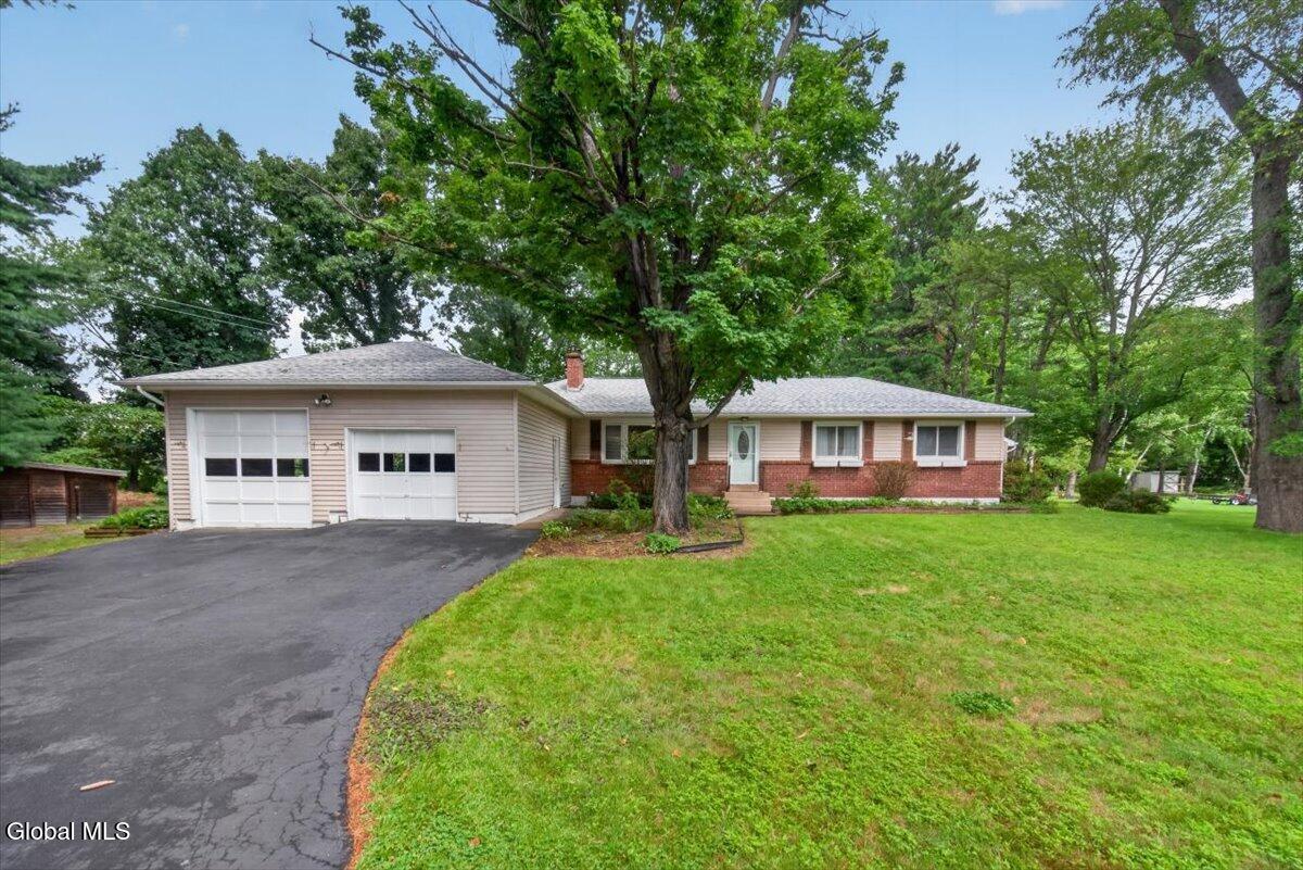 52 Woodwind Drive Voorheesville NY 12186