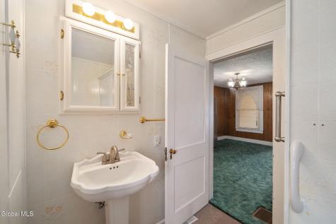 4081 New York 30 Esperance NY 12066