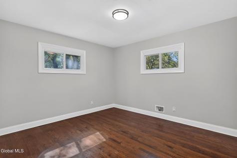 31 Frantone Lane Loudonville NY 12211