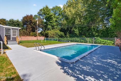 31 Frantone Lane Loudonville NY 12211