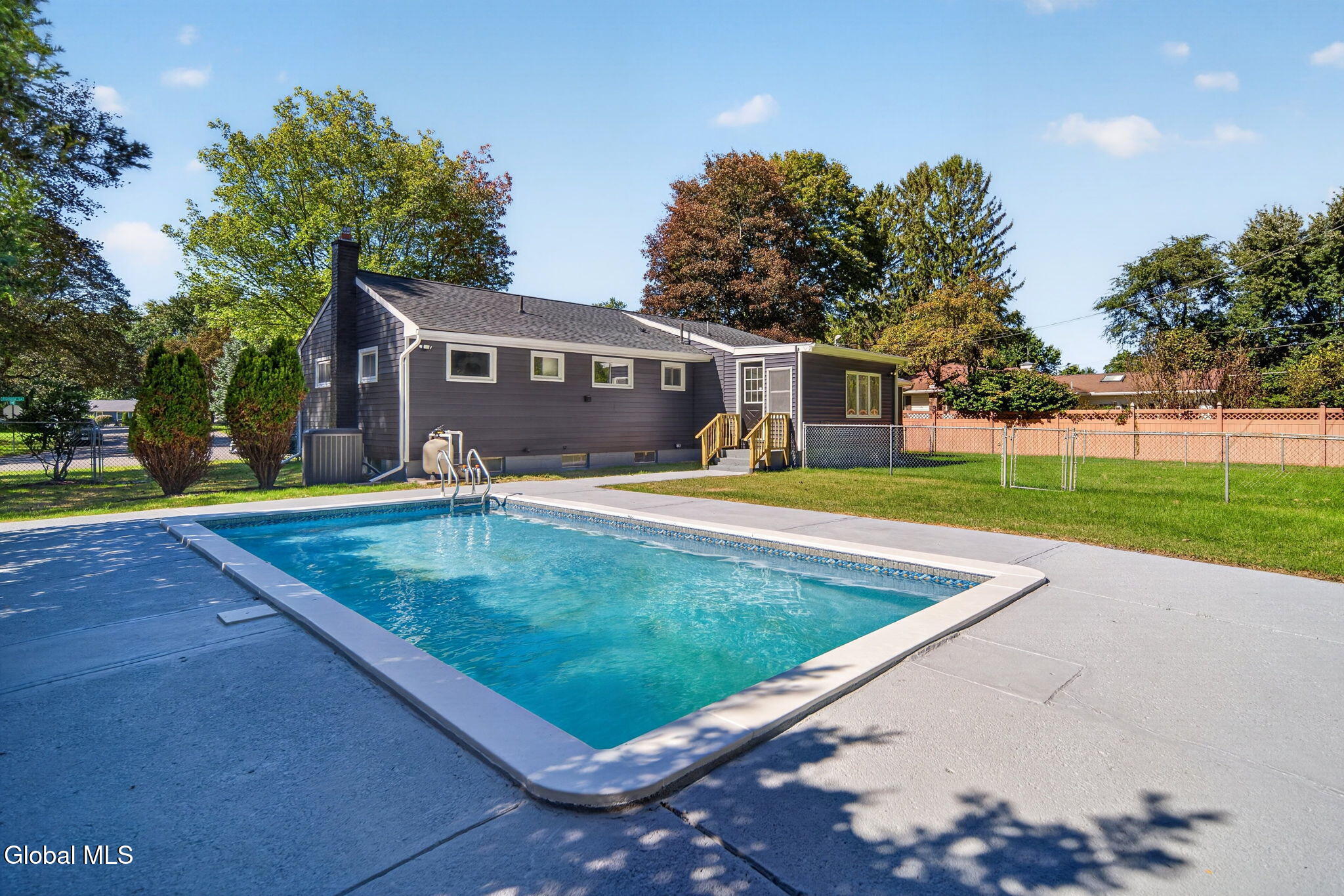 31 Frantone Lane Loudonville NY 12211